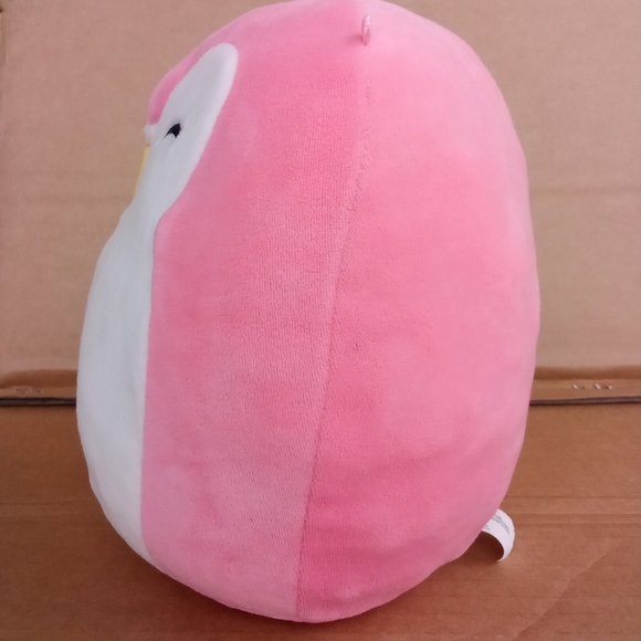 Squishmallow 8" Piper the Penguin Pink plushie - Picture 4 of 10